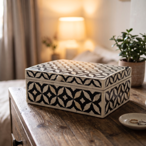 Black and white bone inlay jewelry box with handmade leaf pattern